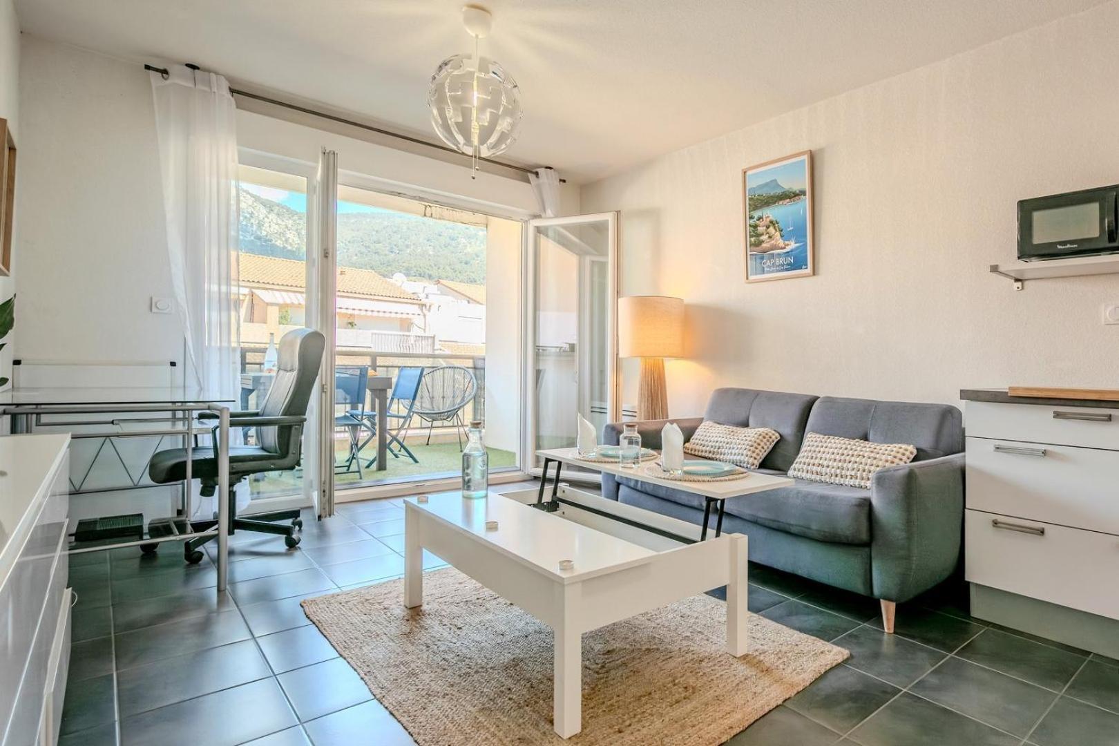 Le Neroli T2 Dernier Etage Avec Terrasse Et Garage Toulon Exterior foto