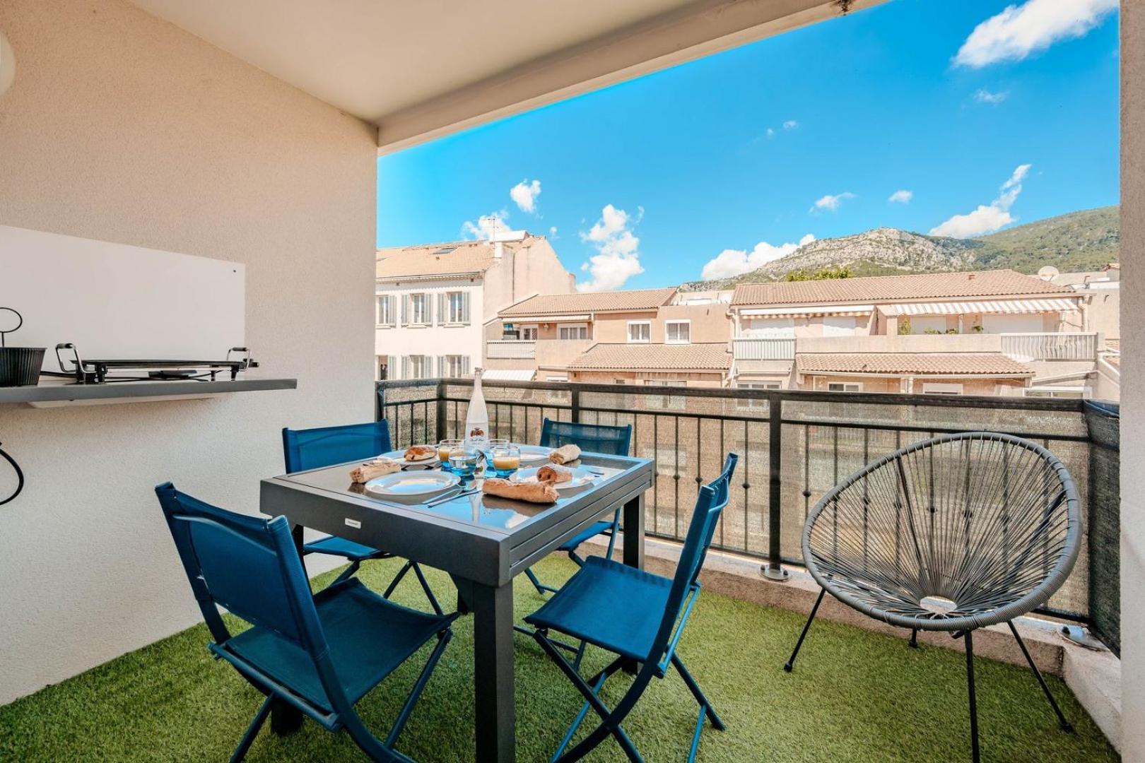 Le Neroli T2 Dernier Etage Avec Terrasse Et Garage Toulon Exterior foto