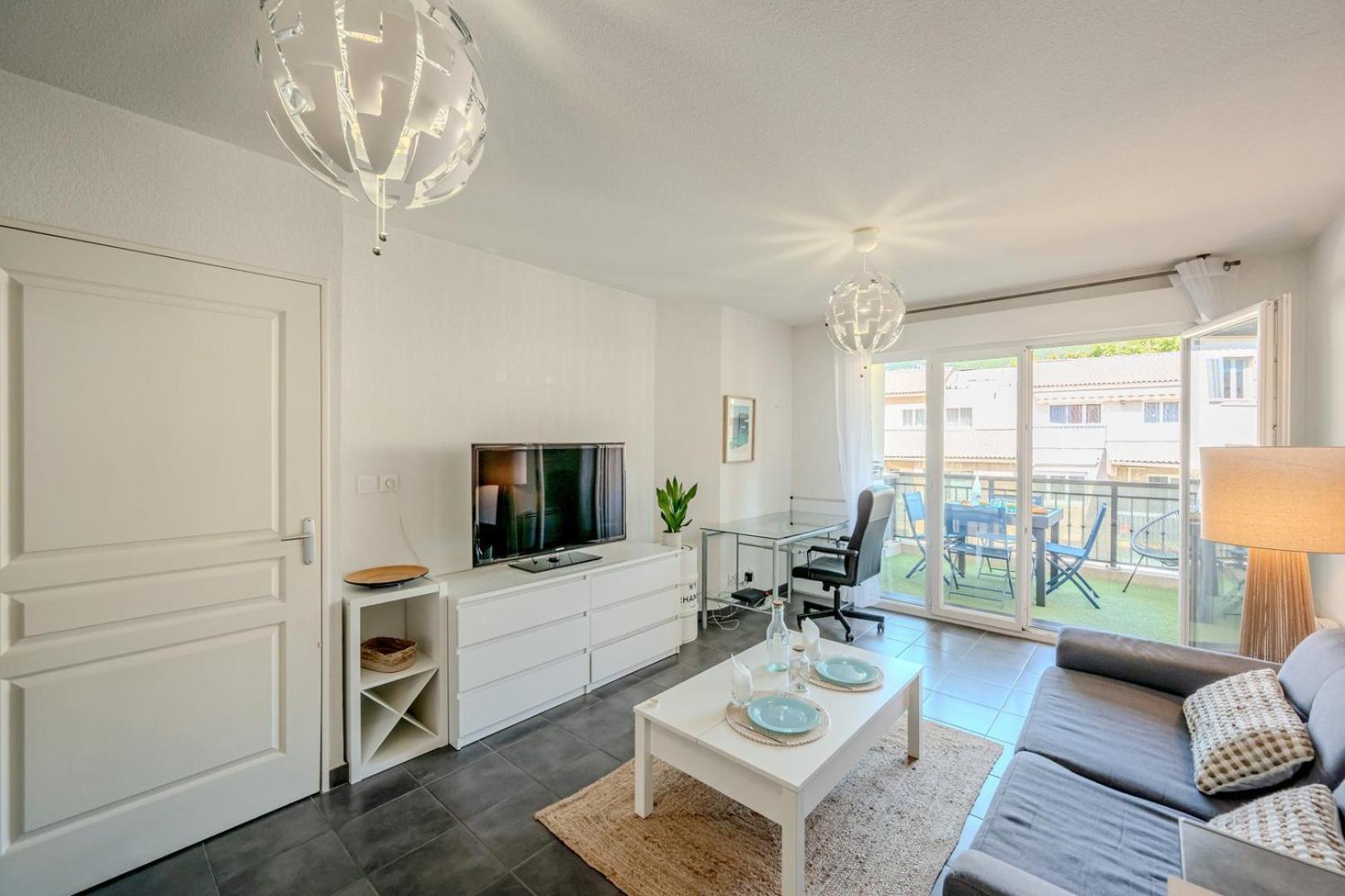 Le Neroli T2 Dernier Etage Avec Terrasse Et Garage Toulon Exterior foto